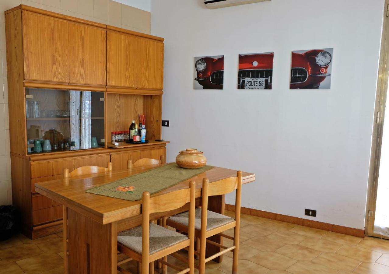 Guest House Via Crispi Pozzallo Exteriér fotografie