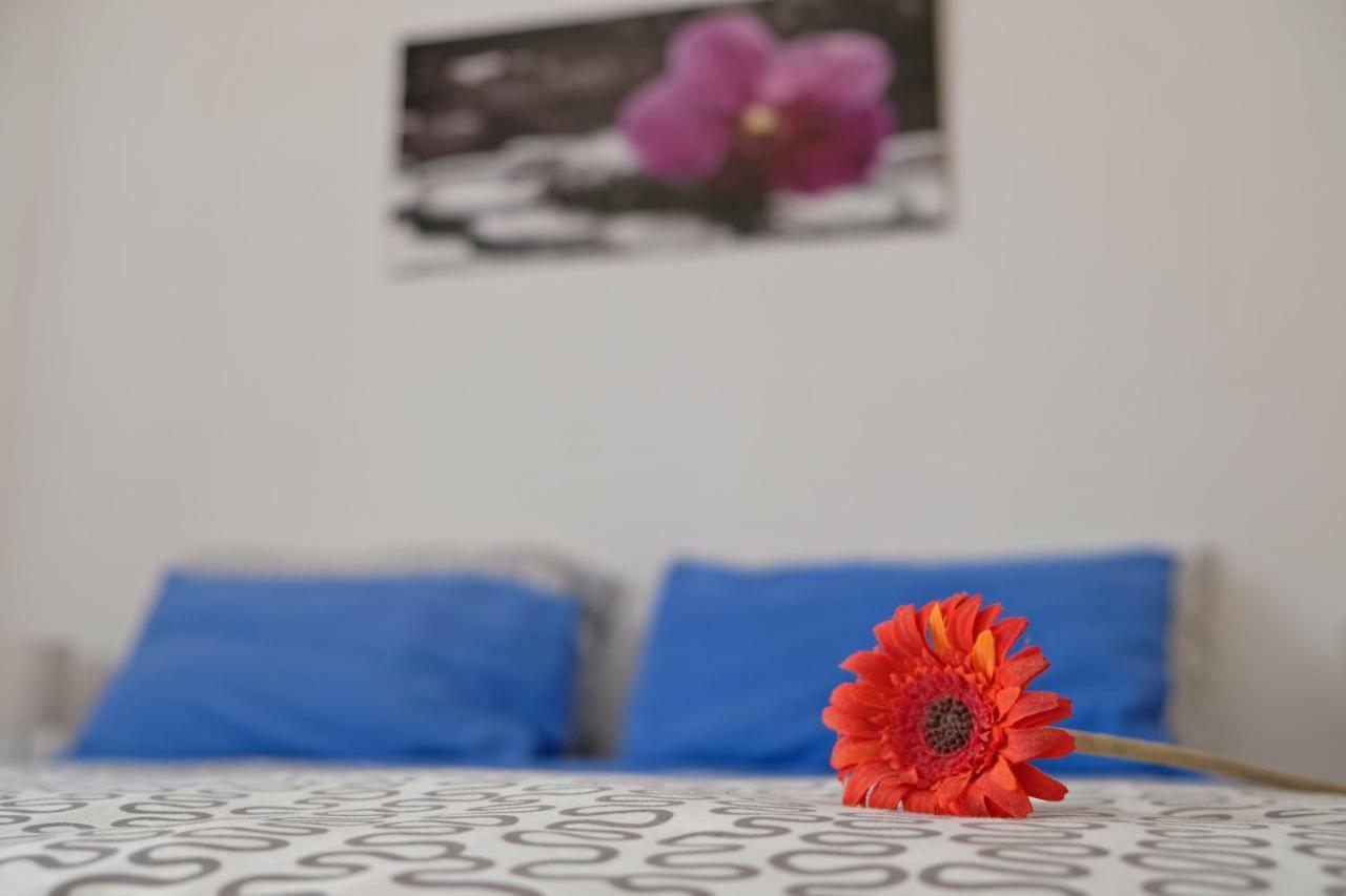 Guest House Via Crispi Pozzallo Exteriér fotografie